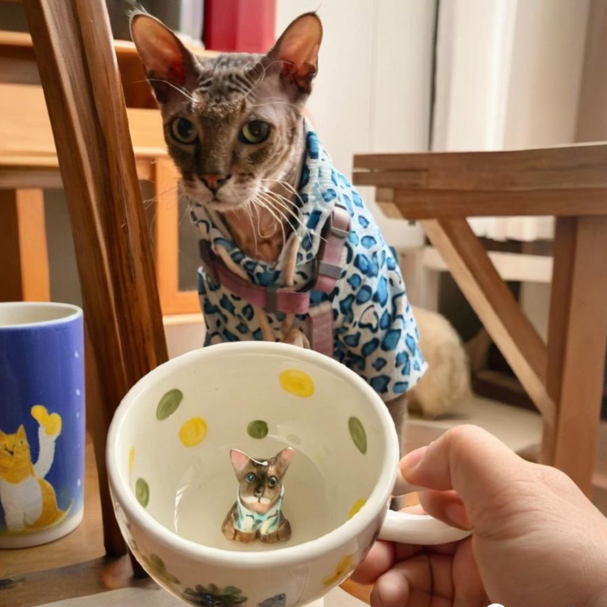 🐾 Individuelle 3D-Haustier-Klettertasse – Handgefertigte Keramik-Hundfigur-Tasse (350ml)